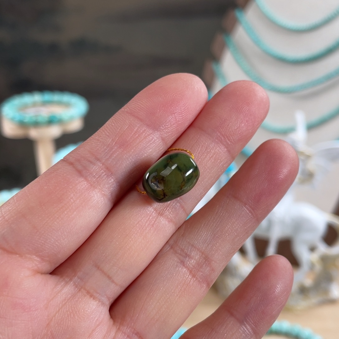 未镶嵌绿松石项链9*12菜籽绿随型