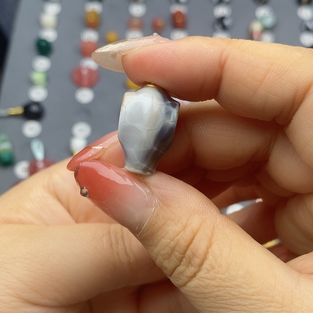 玛瑙/玉髓饰品合金