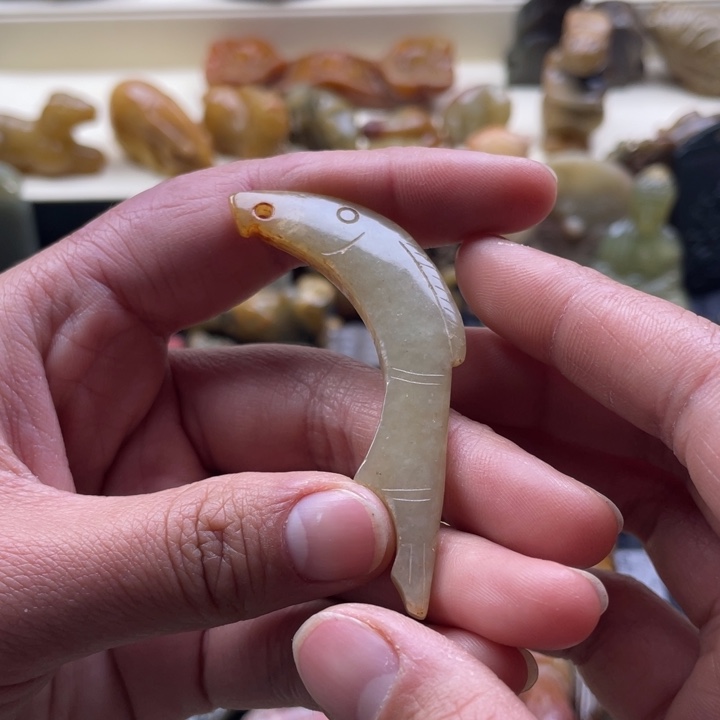 和田玉颈饰未镶嵌