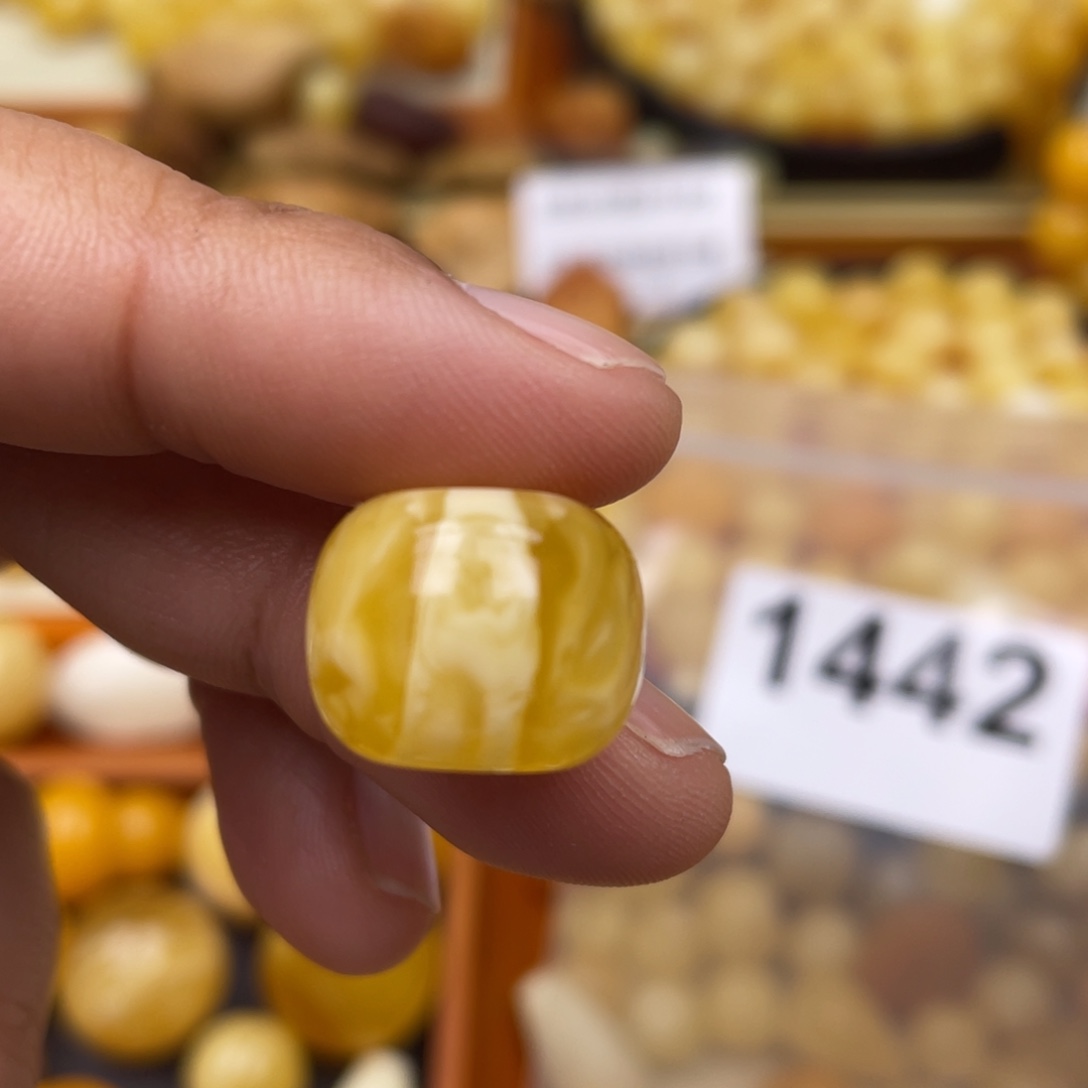 琥珀珠宝奇石未镶嵌16,2 一颗粉