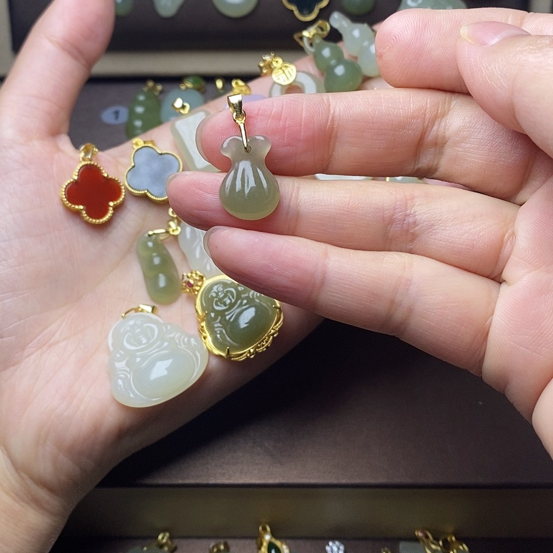 和田玉颈饰银S925镶嵌