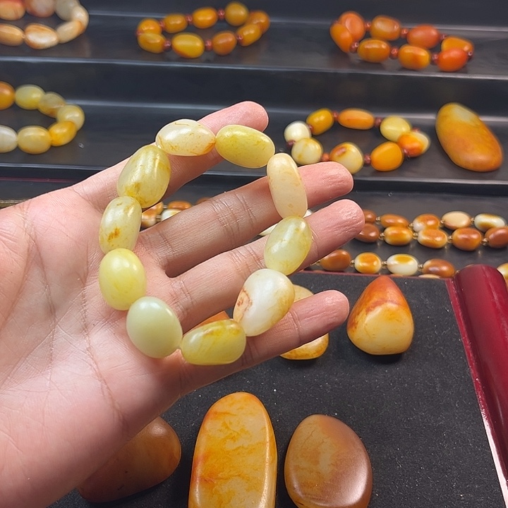 龙***颈饰未镶嵌和田玉