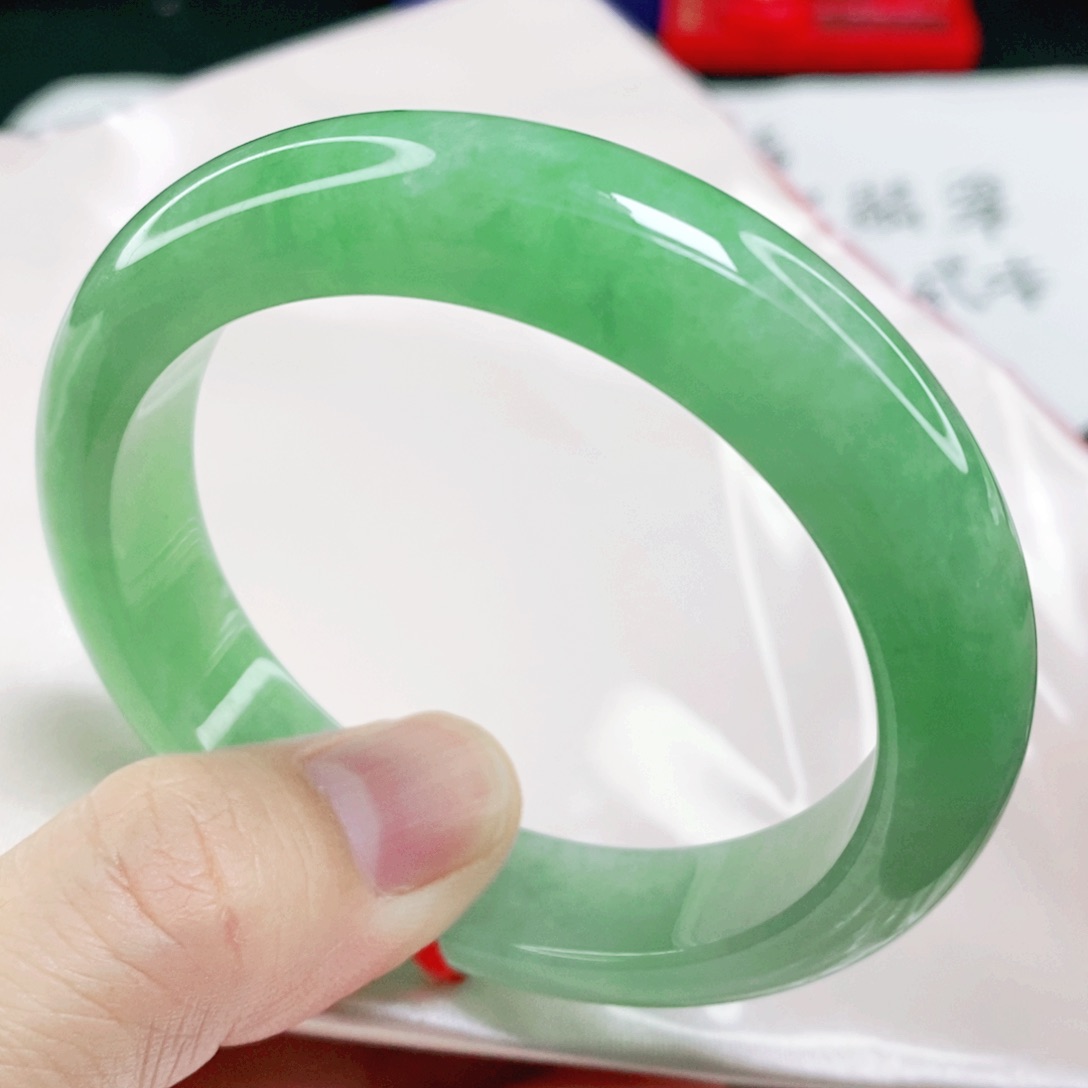 未镶嵌手镯翡翠55.6圈口货头
