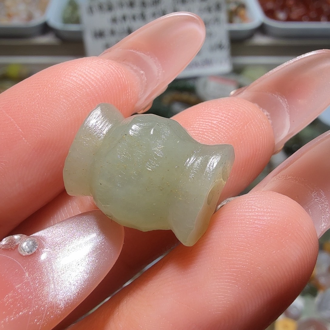 和田玉未镶嵌珠宝奇石