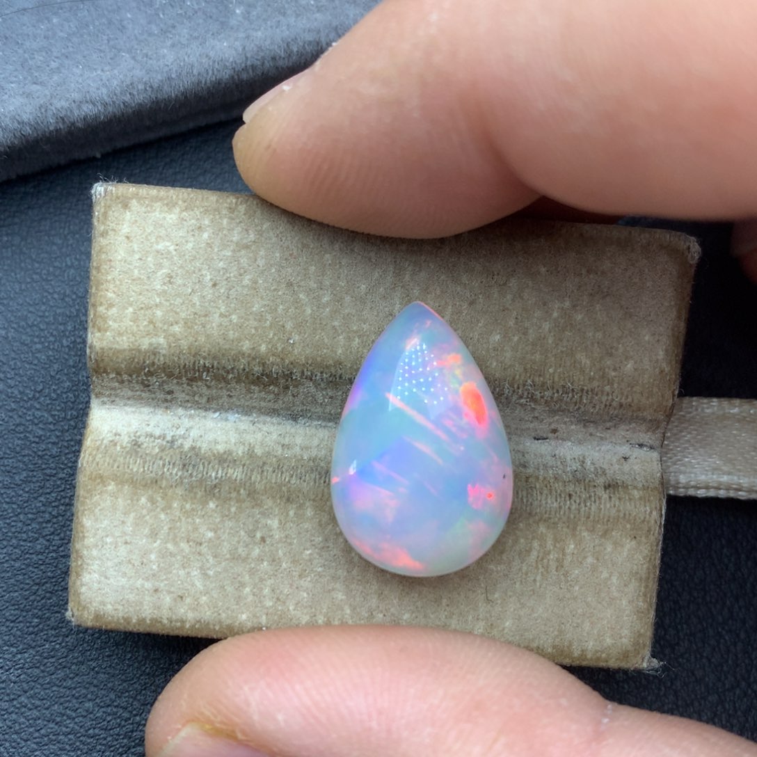 未镶嵌欧泊笔搁9.12ct