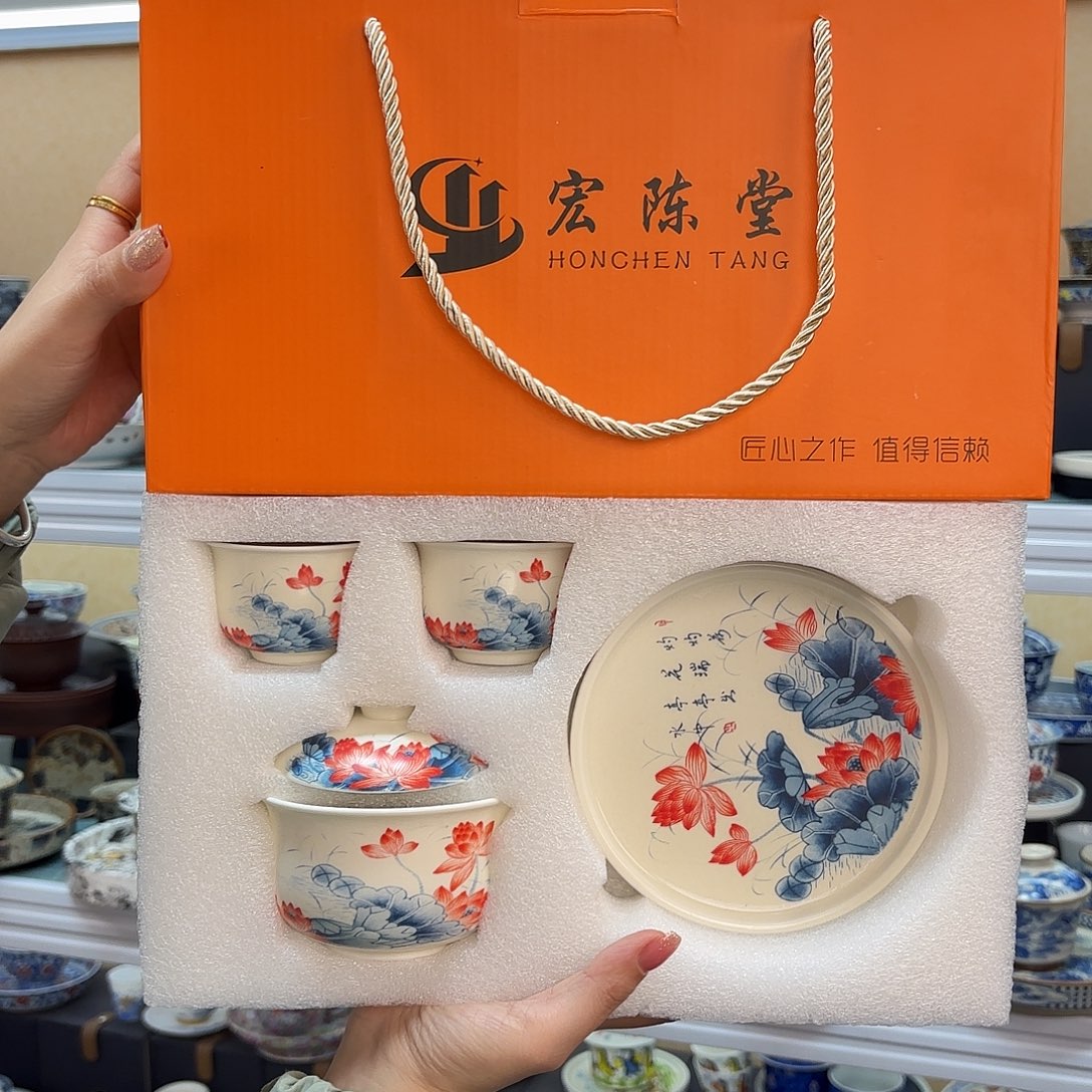 盖碗里的水煮开后倒在