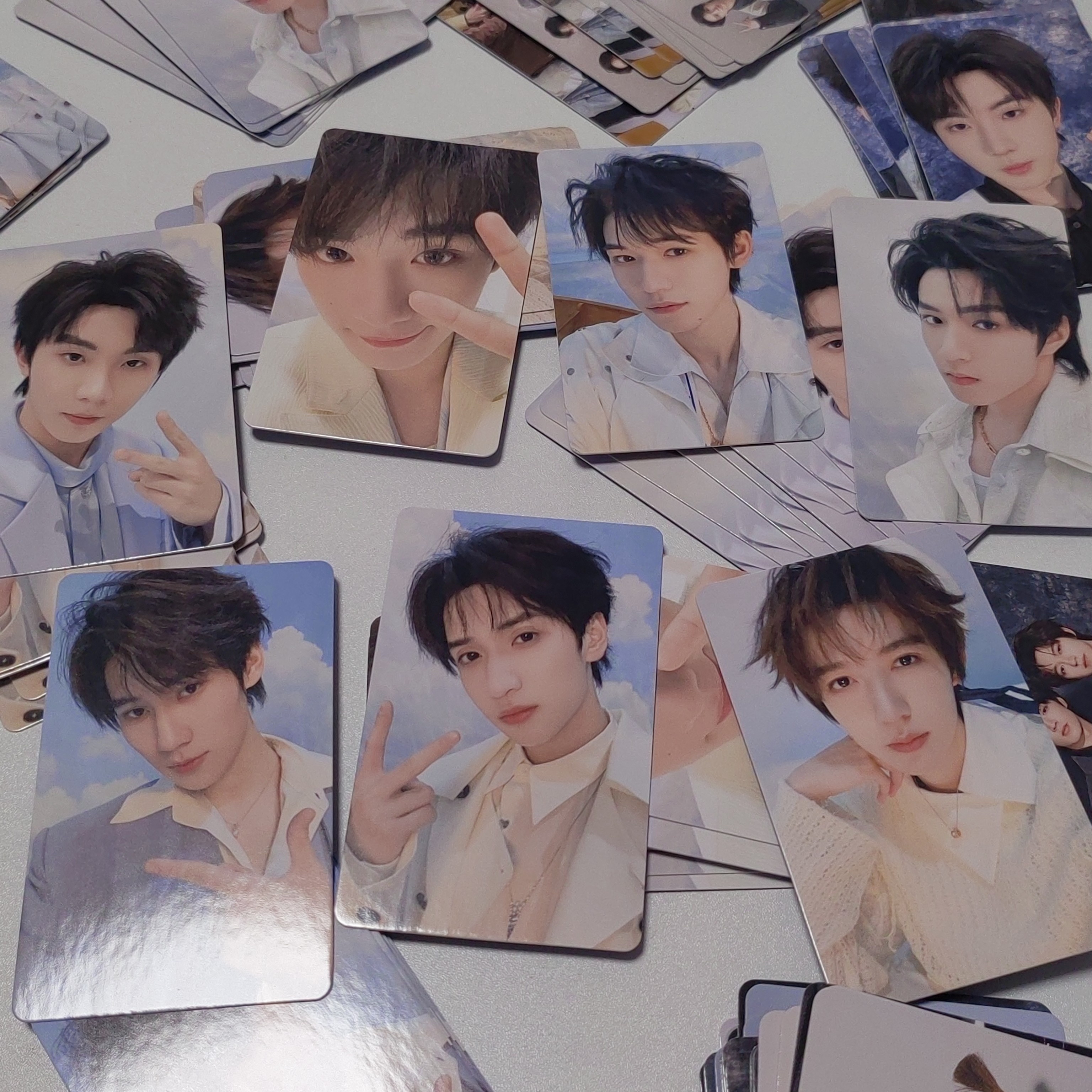 时代少年团三专R卡未绑默认出厂瑕官方正品周边