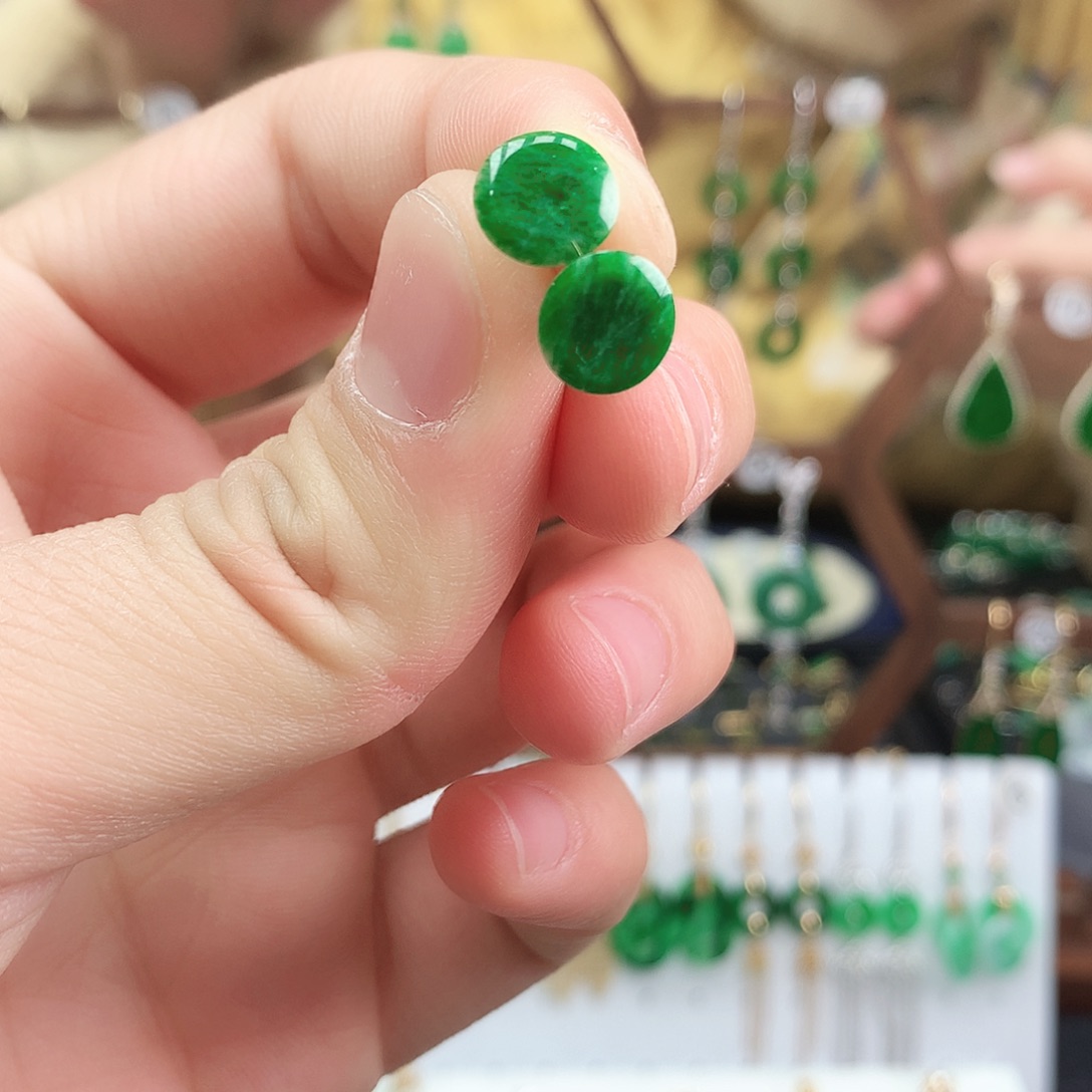 翡翠耳饰18K金镶嵌耳饰