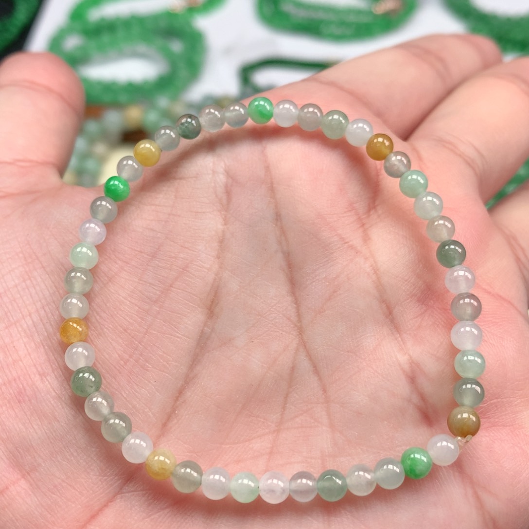 翡翠手链未镶嵌翡翠