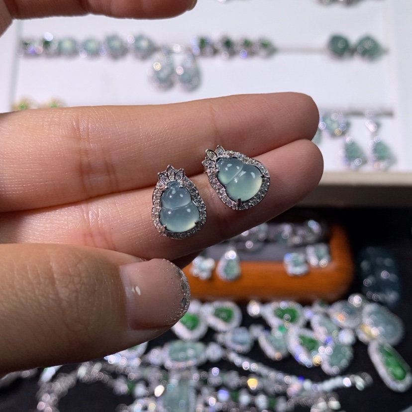 【闪购商品】翡翠颈饰银S925镶嵌天然