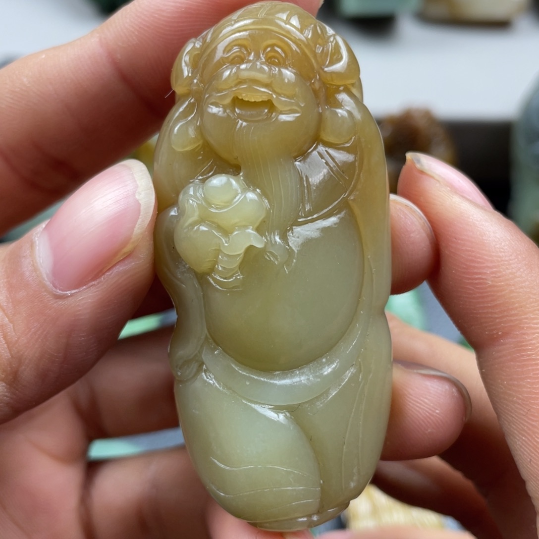 和田玉未镶嵌挂件