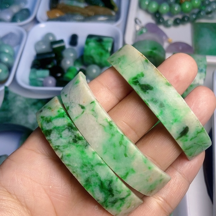 翡翠散珠天然翡翠A货挂件