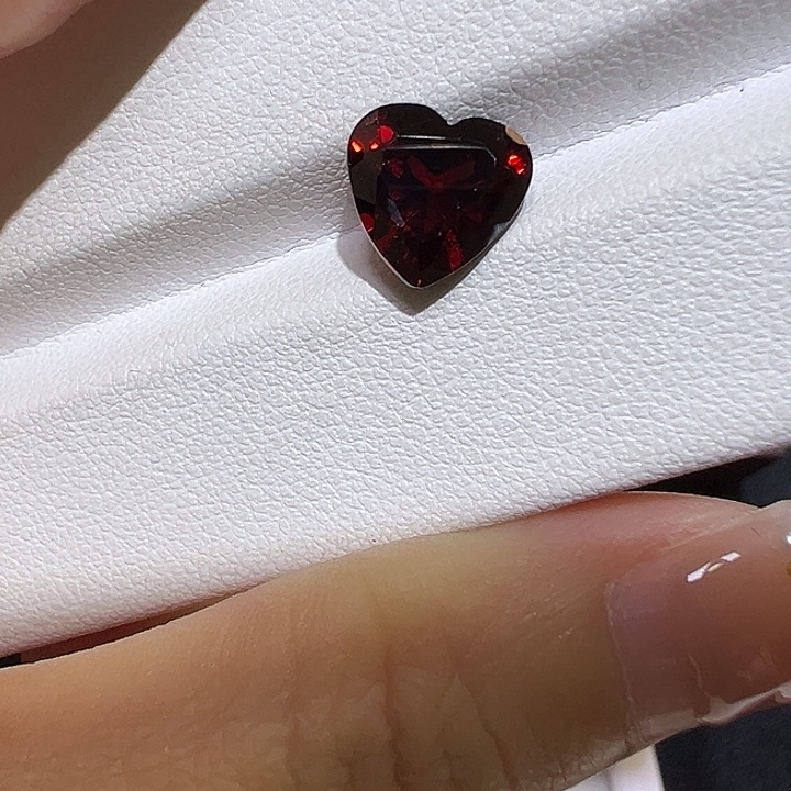 石榴石裸石未镶嵌3.23ct铁铝