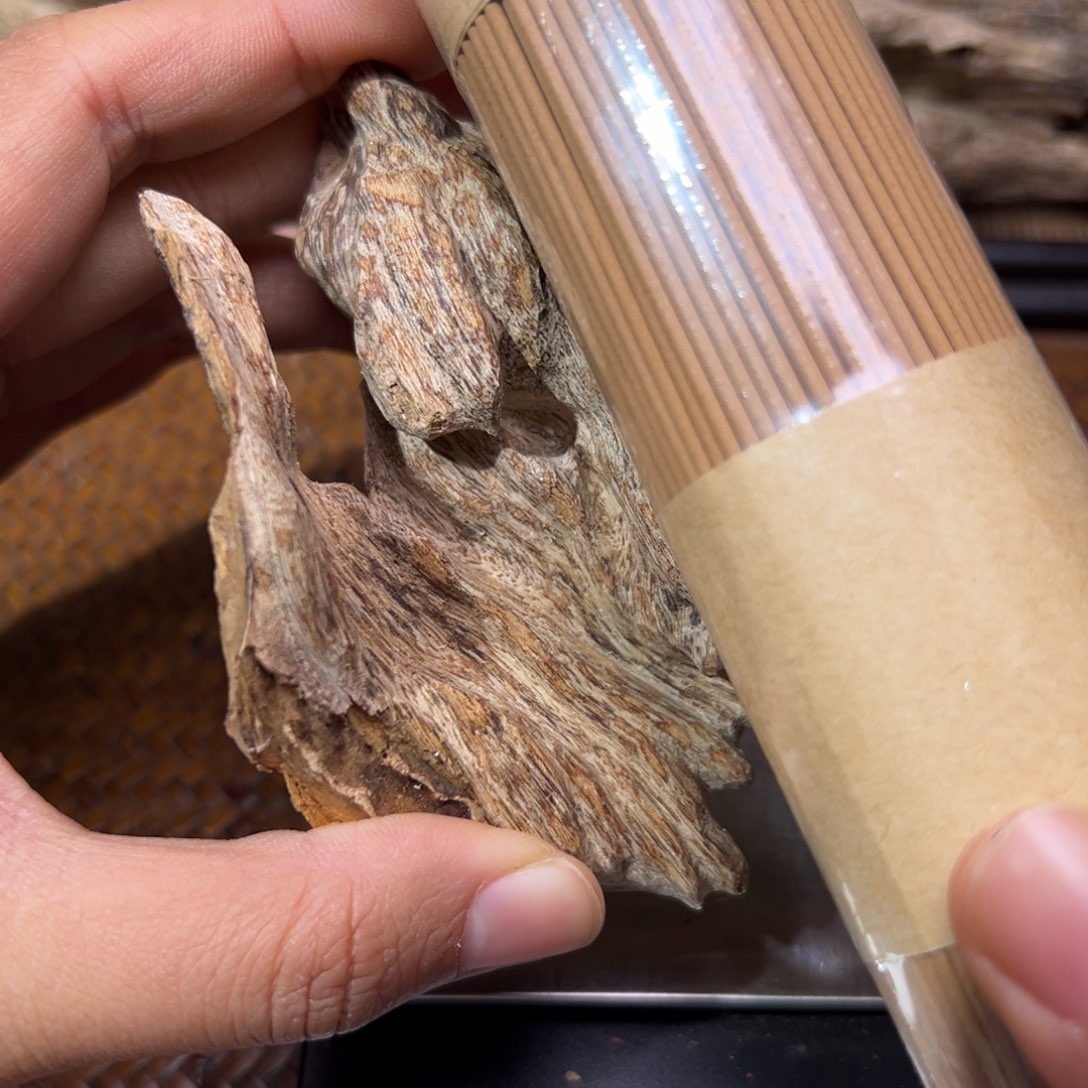 木*海南金丝红油虎斑15克重的