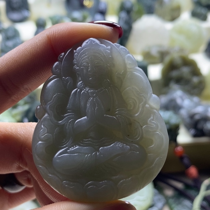 和田玉颈饰未镶嵌