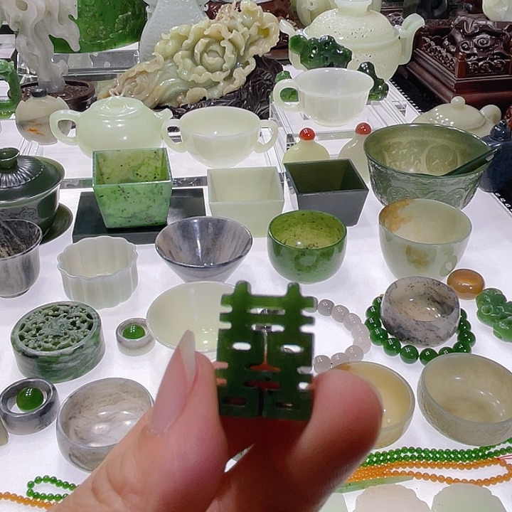 和田玉（碧玉）挂件未镶嵌大*板发碧玉炉