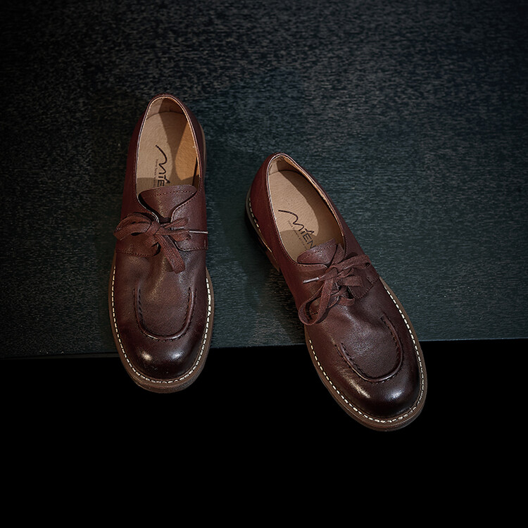 单鞋时尚休闲百搭真皮复古英伦风平底圆头春季厚底商务方头马皮
