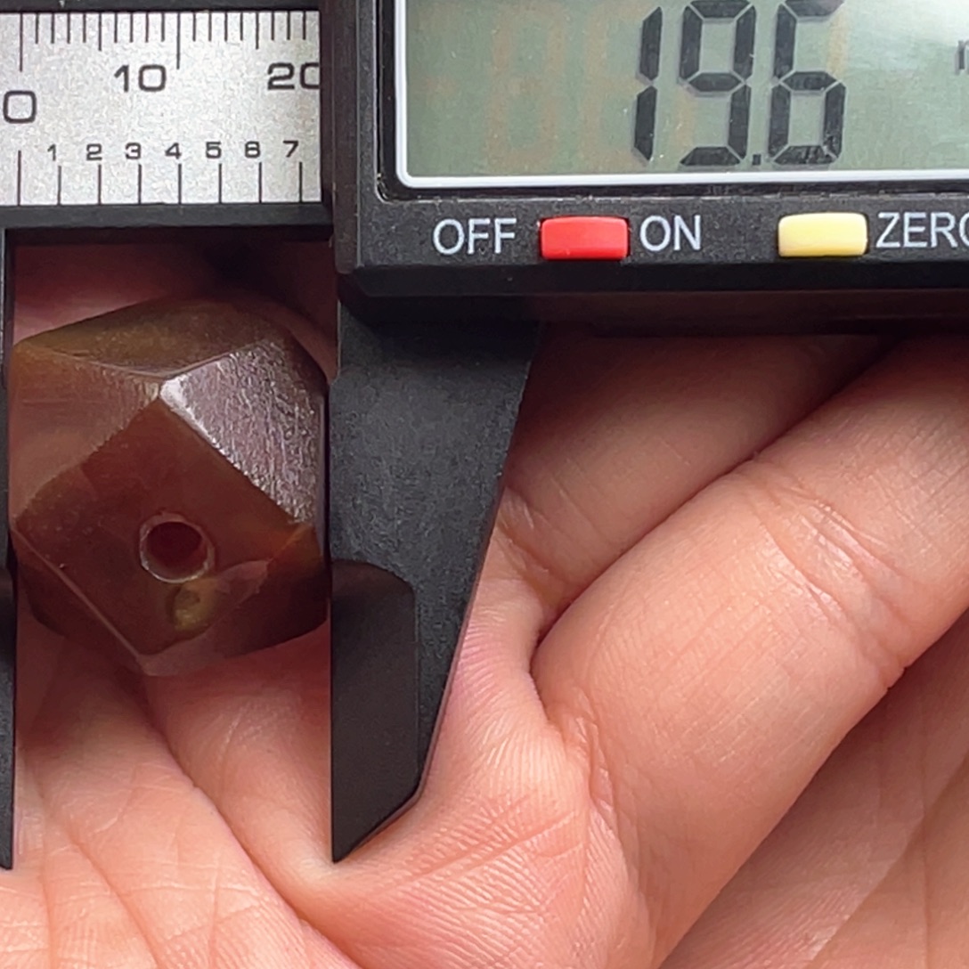 玛瑙/玉髓未镶嵌颈饰19唐八楞