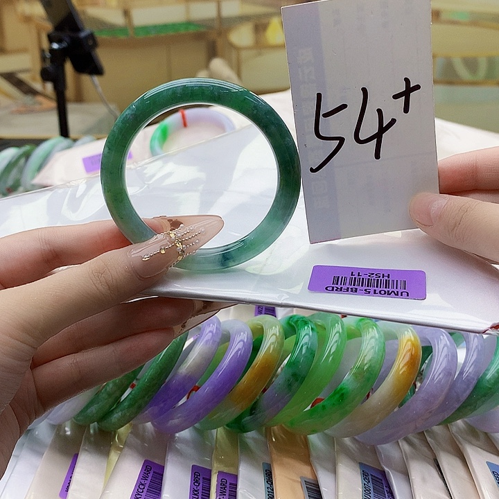 翡翠未镶嵌手镯nn