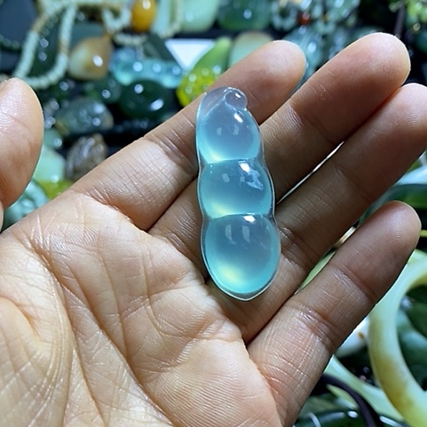 岫玉颈饰未镶嵌小*狐一个