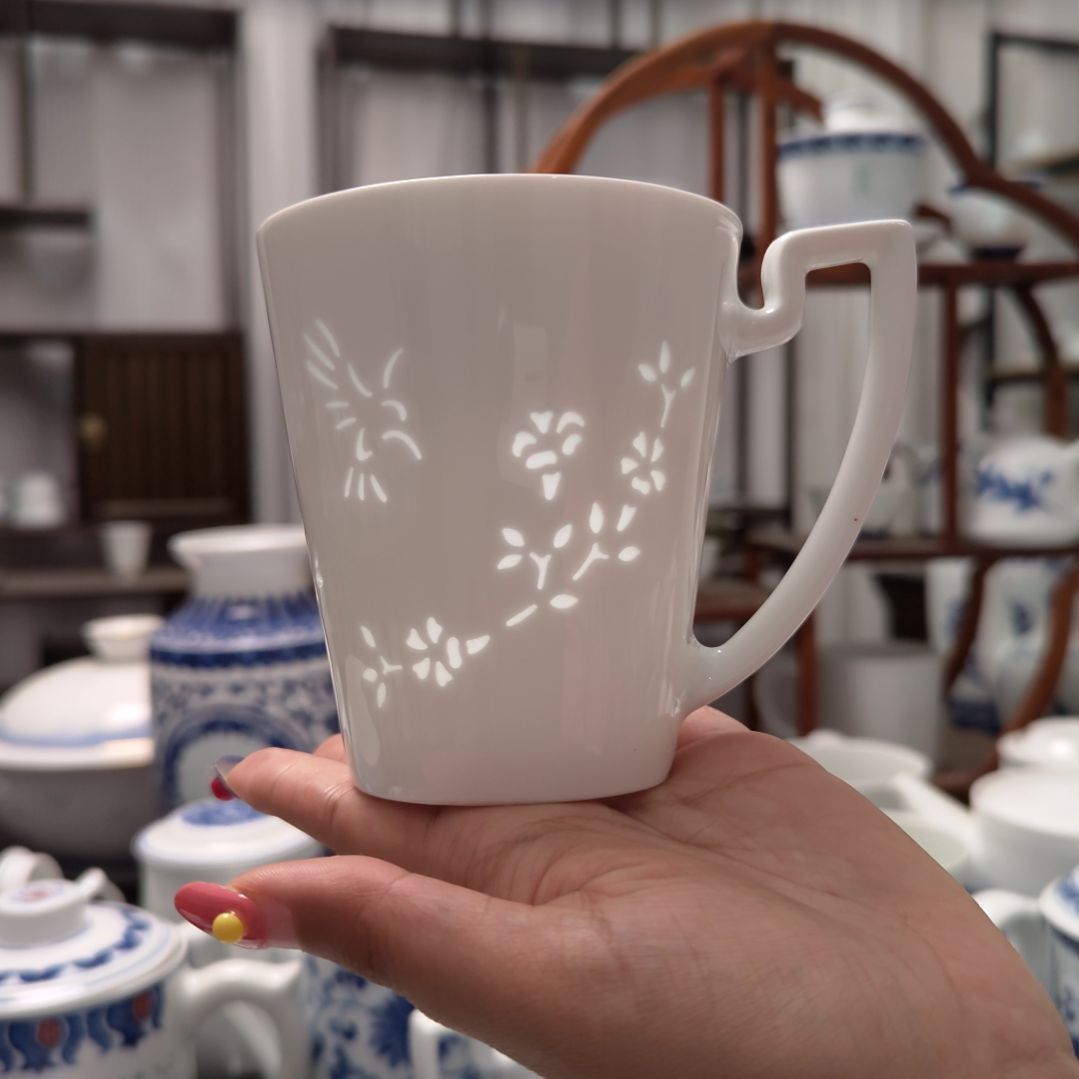 陶瓷翠影马克杯一个