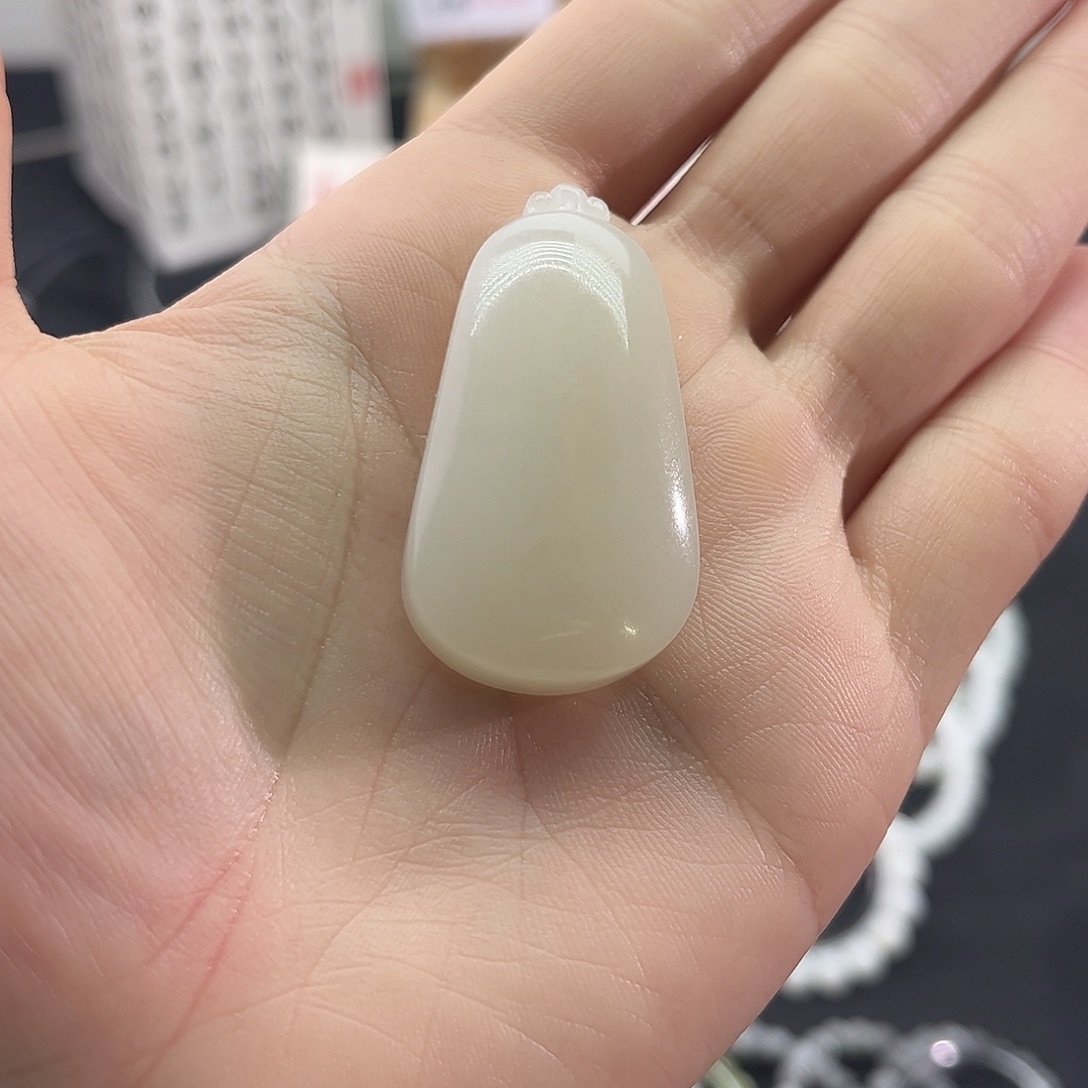 和田玉未镶嵌颈饰青海-藕粉吊坠