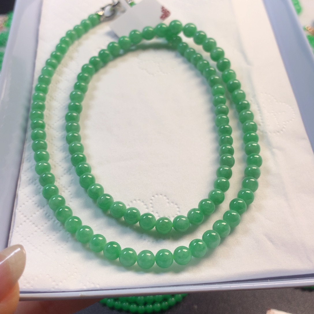 翡翠未镶嵌颈饰项链