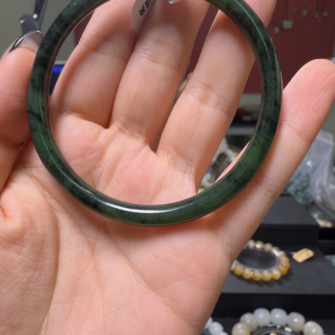 和田玉（糖玉）未镶嵌手镯