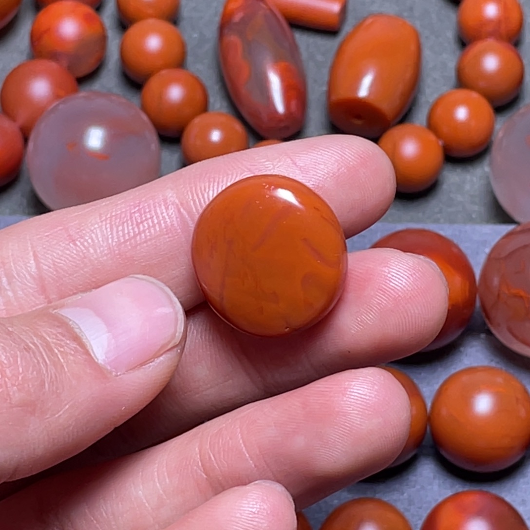 南红玛瑙南红背云1.8孔未镶嵌V****n