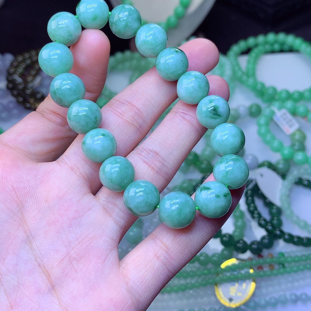 翡翠毛衣链未镶嵌