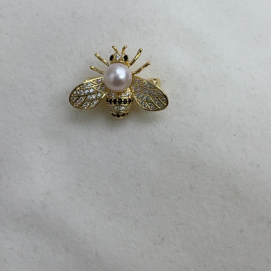 海水珍珠胸饰合金