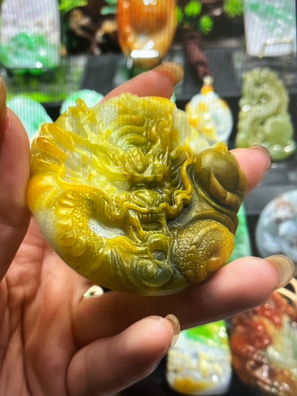 天然翡翠一物一证发货