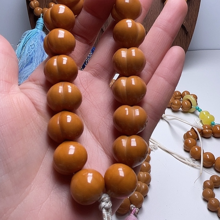 徐***石吊坠猴头核桃17尺寸柯基屁桃