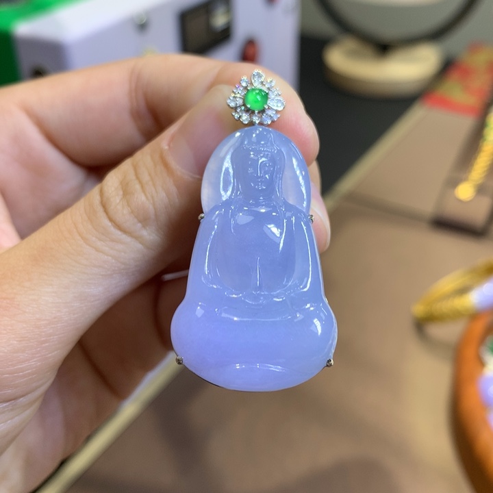 翡翠18K金镶嵌颈饰翡翠