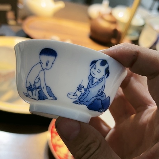 盘手绘杯一个陶瓷陶瓷