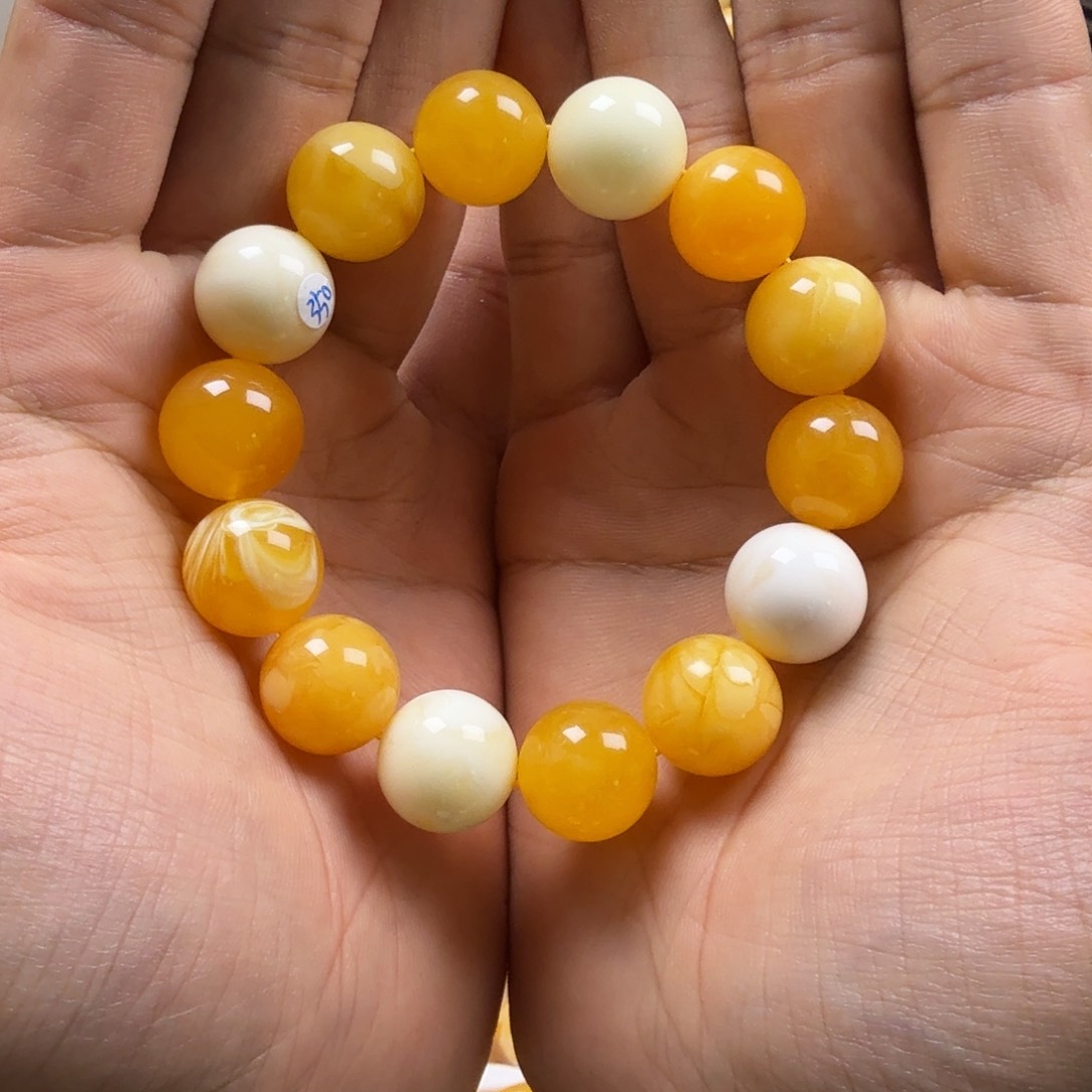 蜜蜡珠宝奇石未镶嵌王**。