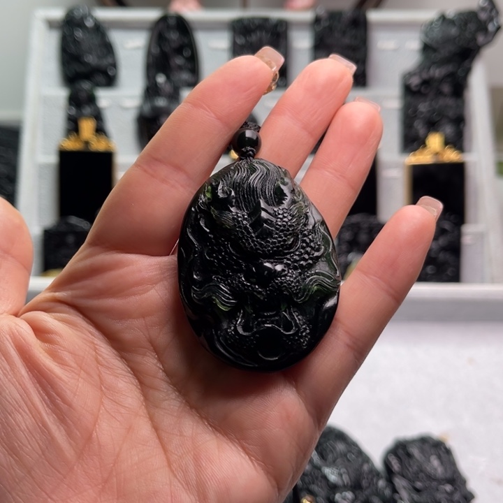 蛇纹石玉颈饰未镶嵌旭****