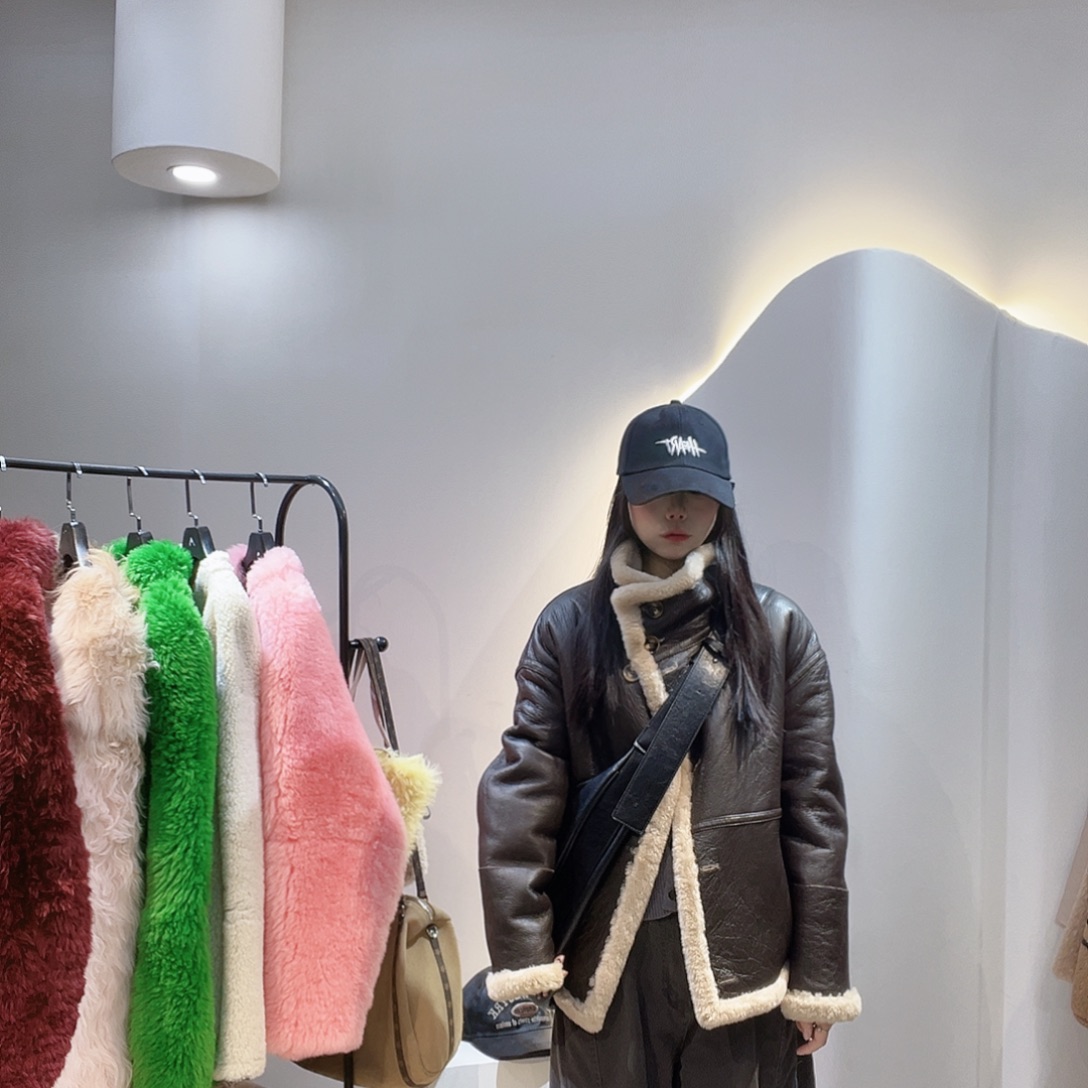 桃***儿真皮皮毛一体外套032