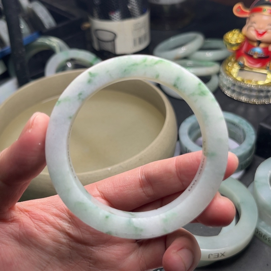 定制翡翠手镯未镶嵌