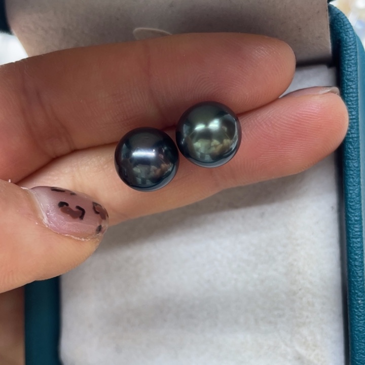 海水珍珠耳饰18K金镶嵌