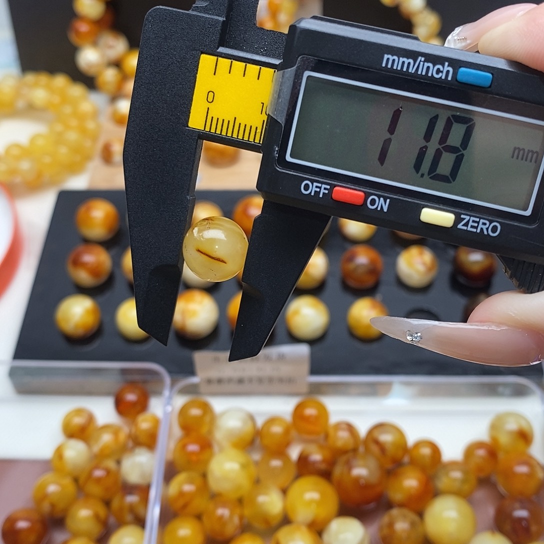 未镶嵌琥珀裸石蜜蜡527
