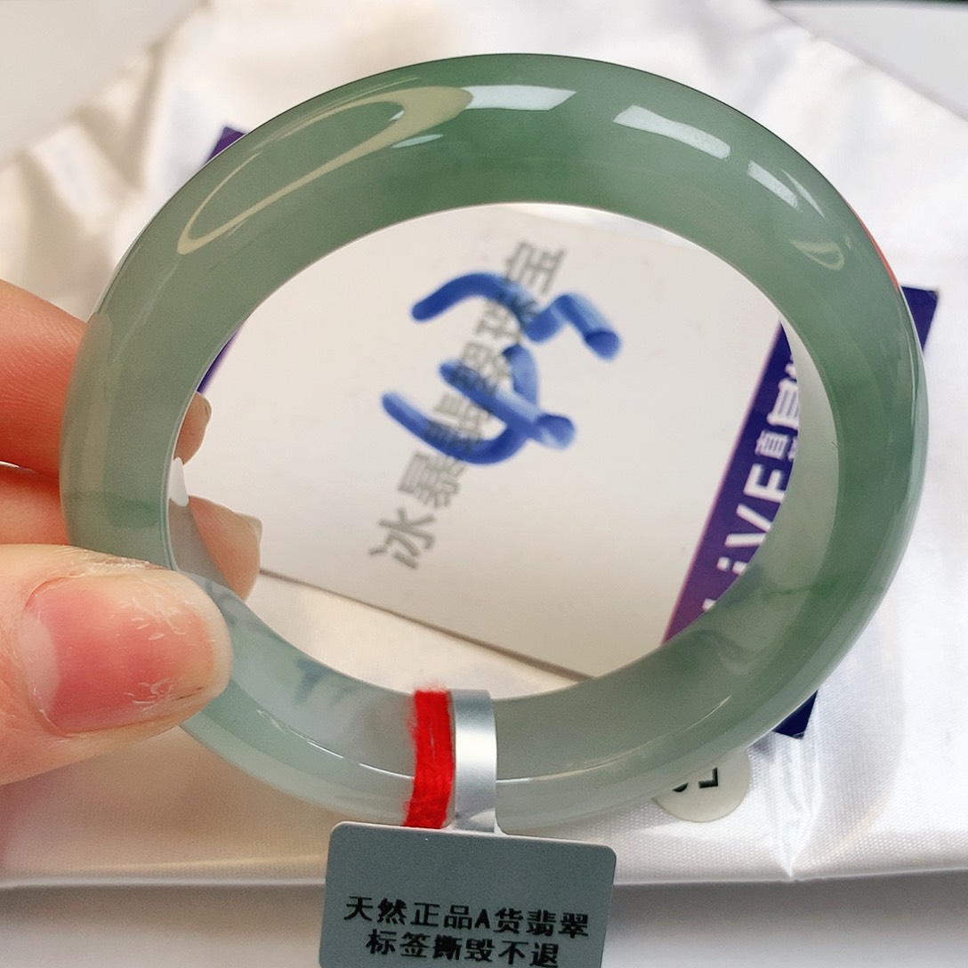 翡翠手镯未镶嵌L****J缅甸天然a货翡翠