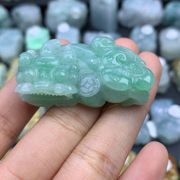 翡翠未镶嵌颈饰天然缅甸翡翠