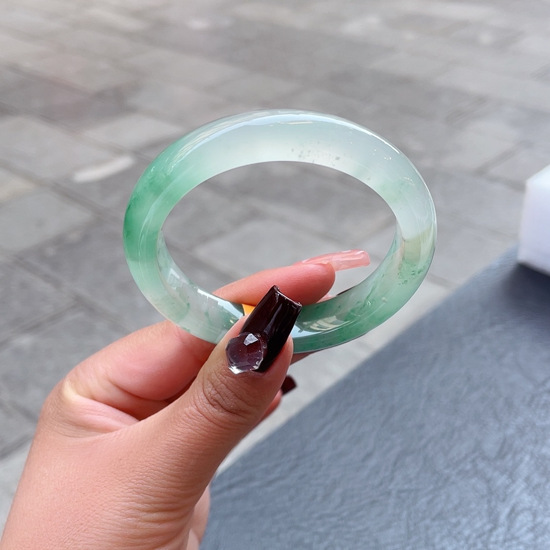 石英质玉手镯未镶嵌22