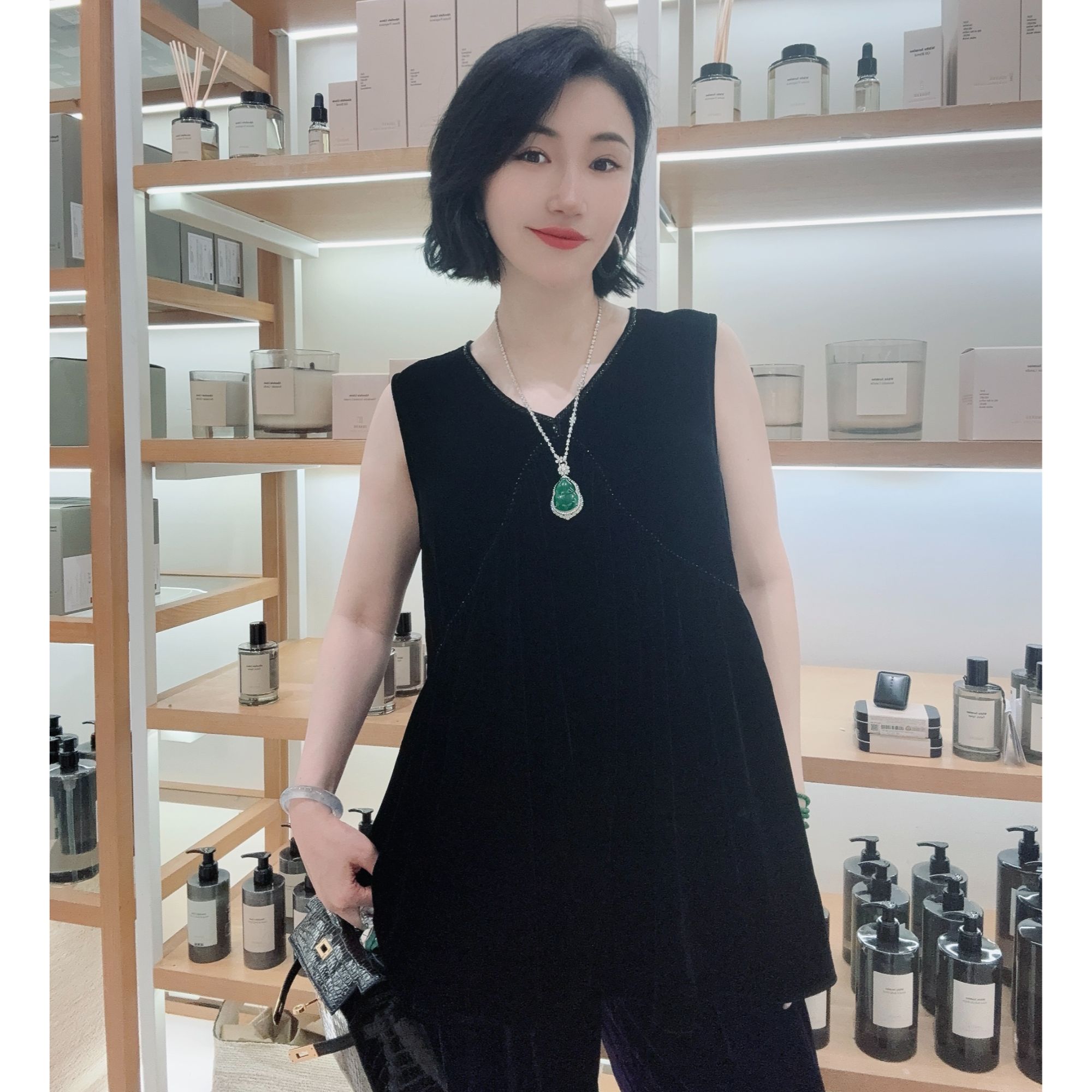 Betty Bairn【匠心/一盏逢春】高定系列桑蚕丝短绒背心25B-BW10679
