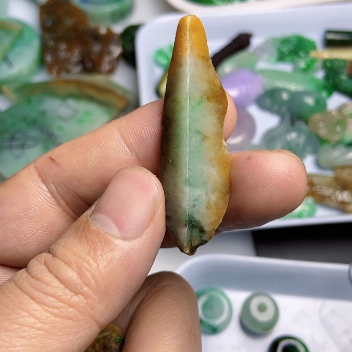 翡翠散珠天然翡翠A货挂件