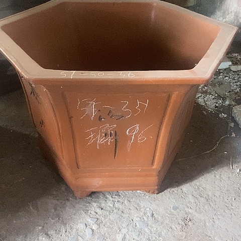 红陶中国宜兴紫砂花盆，