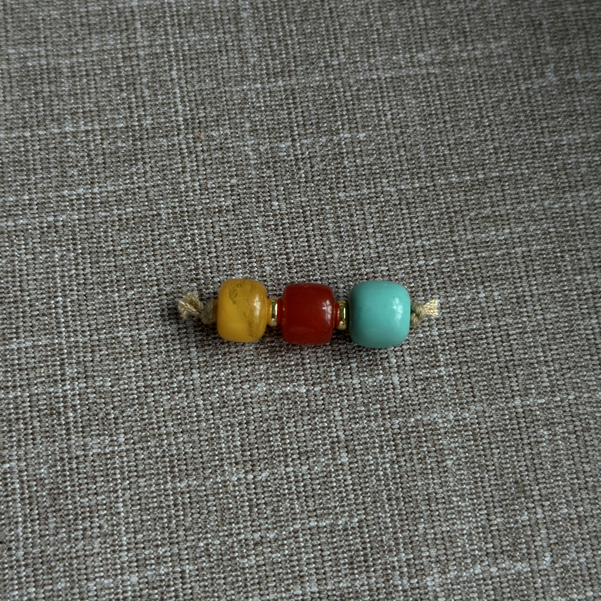 8mm天然蜜蜡老型红绿灯（多样性发货）