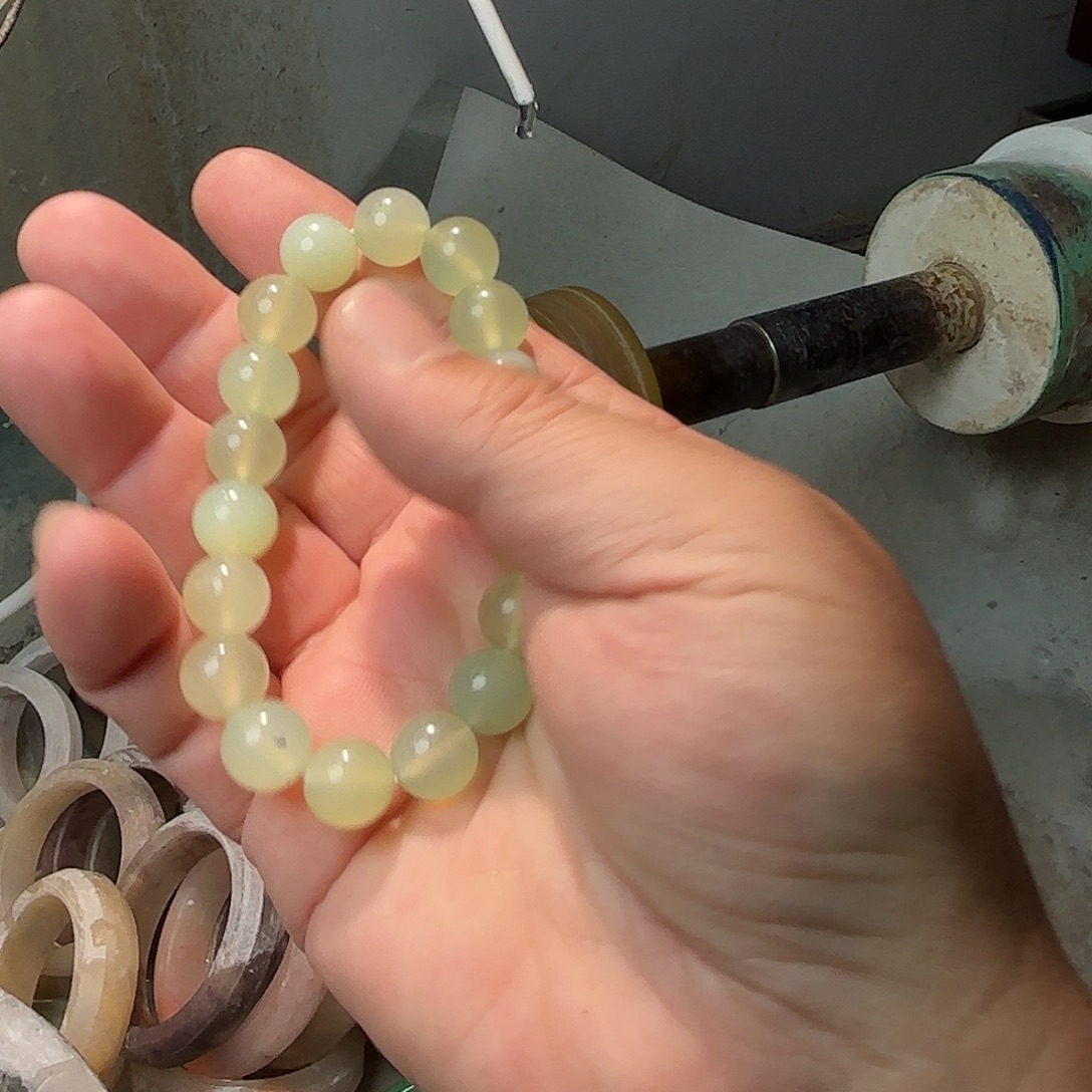 蛇纹石玉未镶嵌手链发一