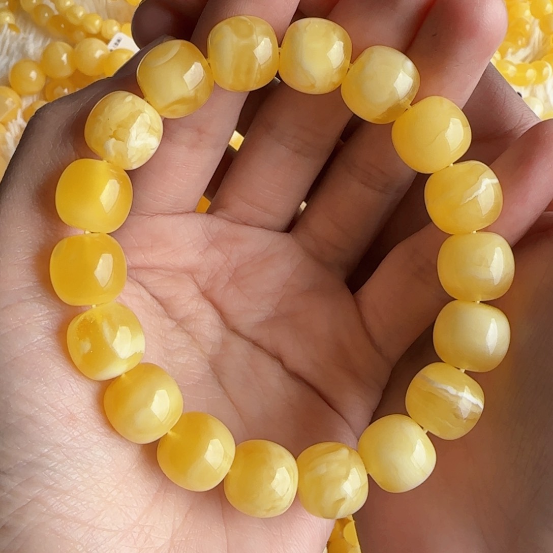 蜜蜡裸石未镶嵌蜜蜡